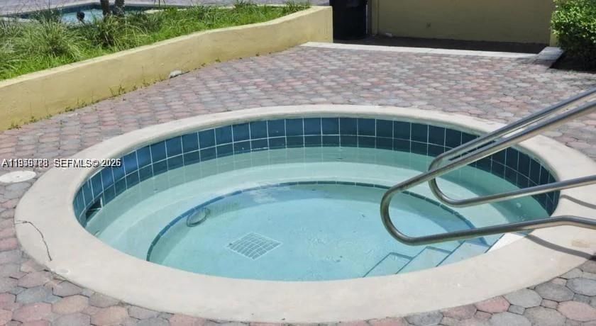 Real estate property located at 2301 96th Ter #16N, Broward, Reflections At Pembroke P, Pembroke Pines, FL