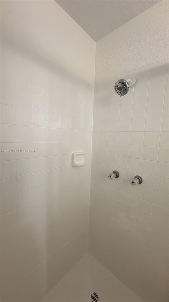 Real estate property located at 2301 96th Ter #16N, Broward, Reflections At Pembroke P, Pembroke Pines, FL