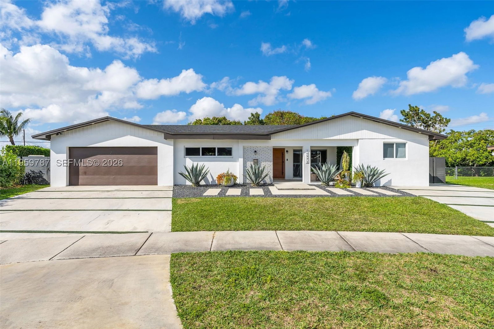 Real estate property located at 10971 177th St, Miami-dade, Green Hills Sec 3, Miami, FL