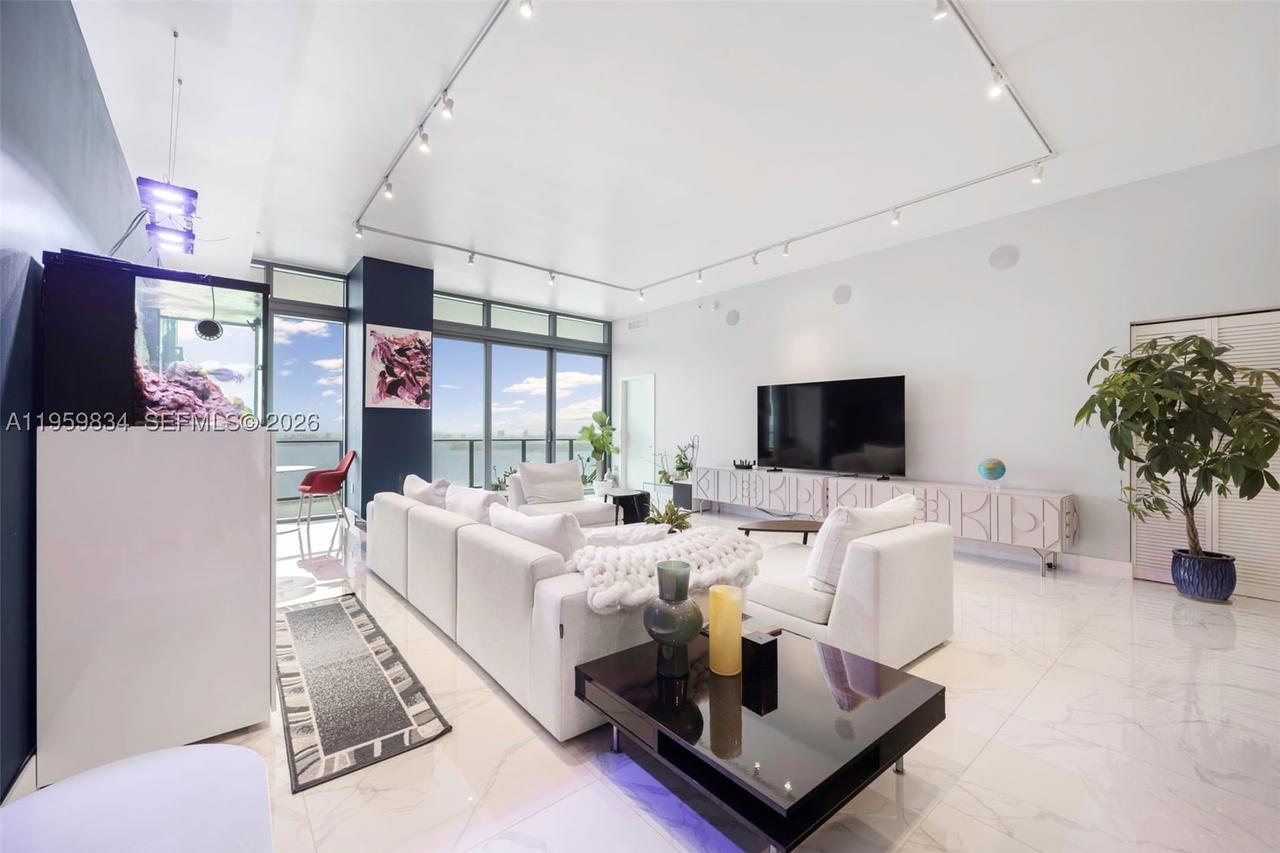 Real estate property located at 460 28th St PH 4002, Miami-dade, Icon Bay Condo, Miami, FL
