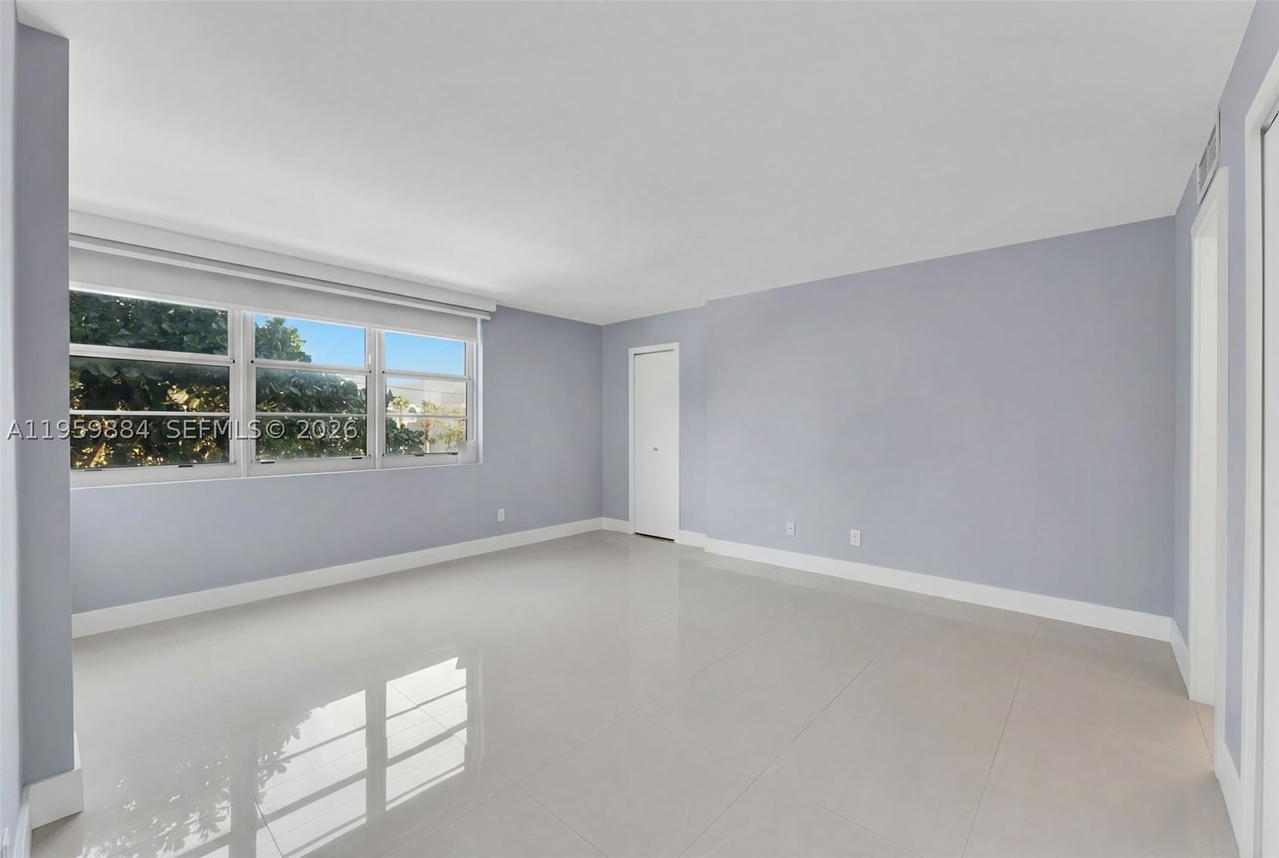Real estate property located at 9500 Bay Harbor Dr #2H, Miami-dade, St Regis Apts Condo, Bay Harbor Islands, FL