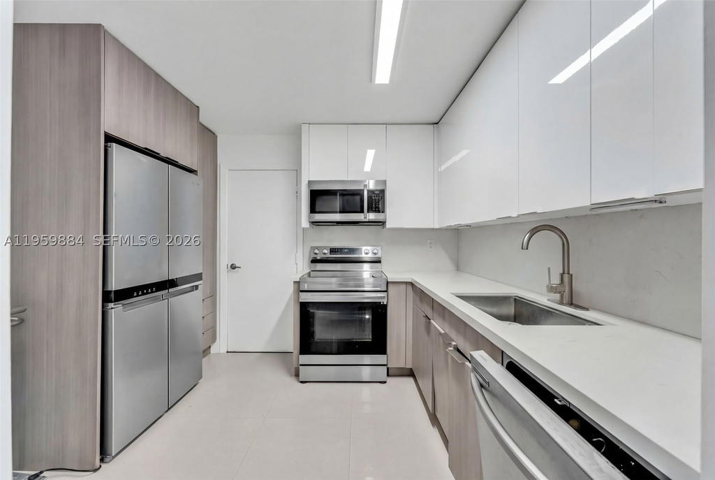 Real estate property located at 9500 Bay Harbor Dr #2H, Miami-dade, St Regis Apts Condo, Bay Harbor Islands, FL