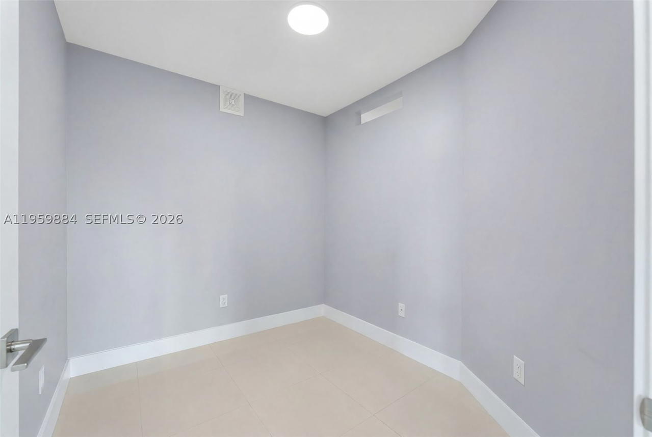 Real estate property located at 9500 Bay Harbor Dr #2H, Miami-dade, St Regis Apts Condo, Bay Harbor Islands, FL