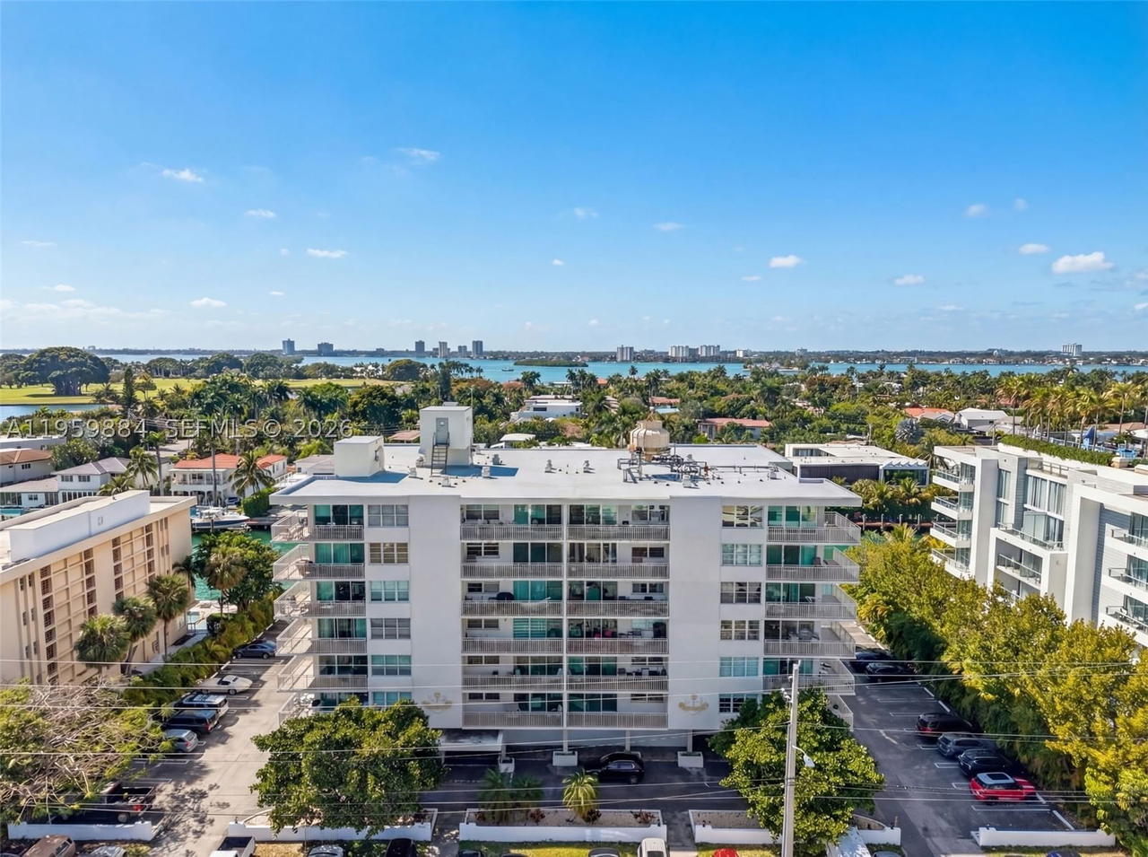 Real estate property located at 9500 Bay Harbor Dr #2H, Miami-dade, St Regis Apts Condo, Bay Harbor Islands, FL