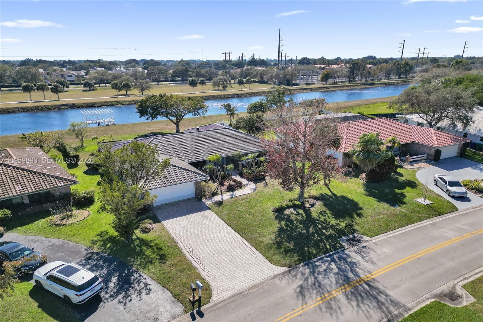 Real estate property located at 10180 1st Ct, Broward, Oak Wood, Coral Springs, FL