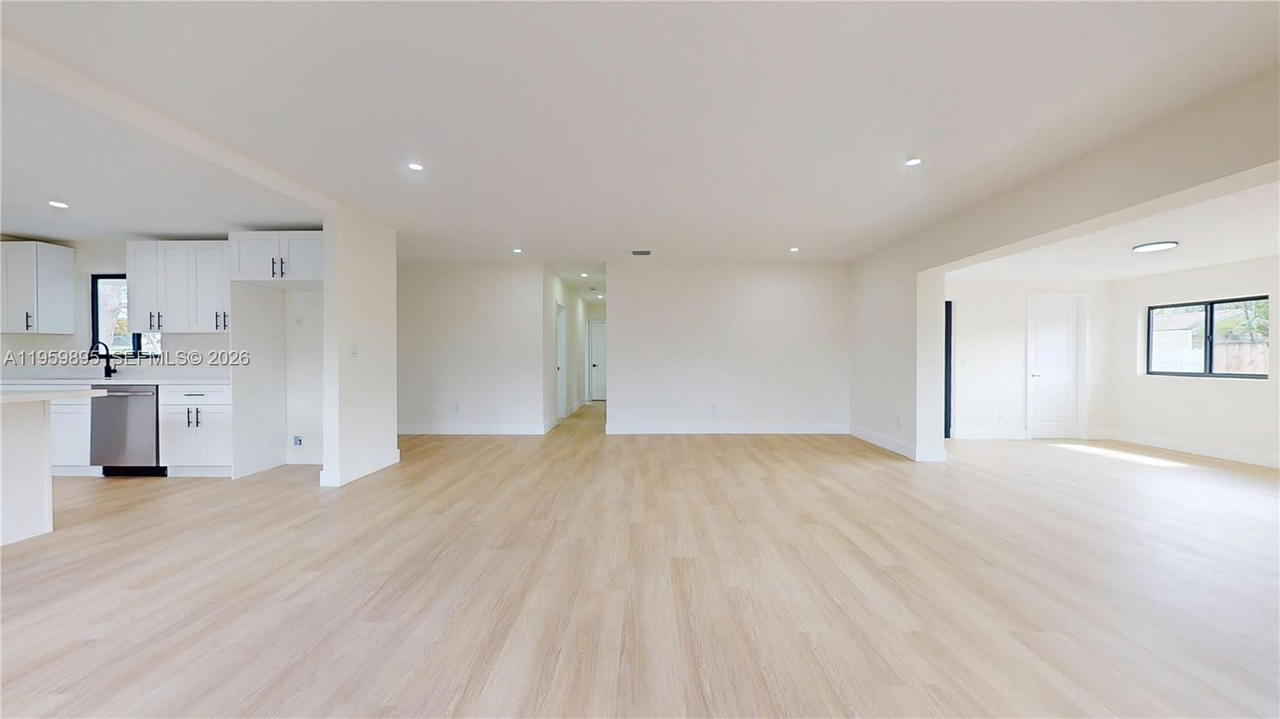 Real estate property located at 9770 159th St, Miami-dade, Palmetto Country Club Est, Miami, FL