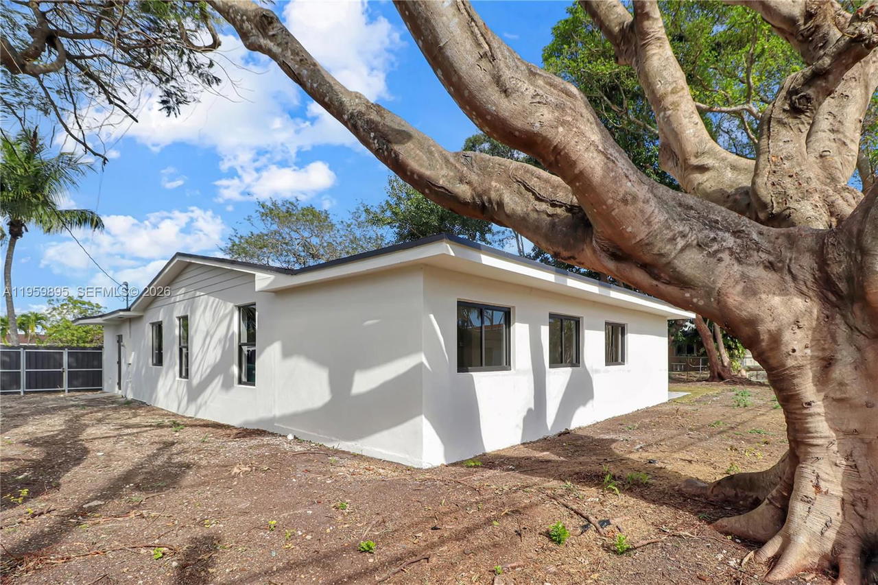 Real estate property located at 9770 159th St, Miami-dade, Palmetto Country Club Est, Miami, FL