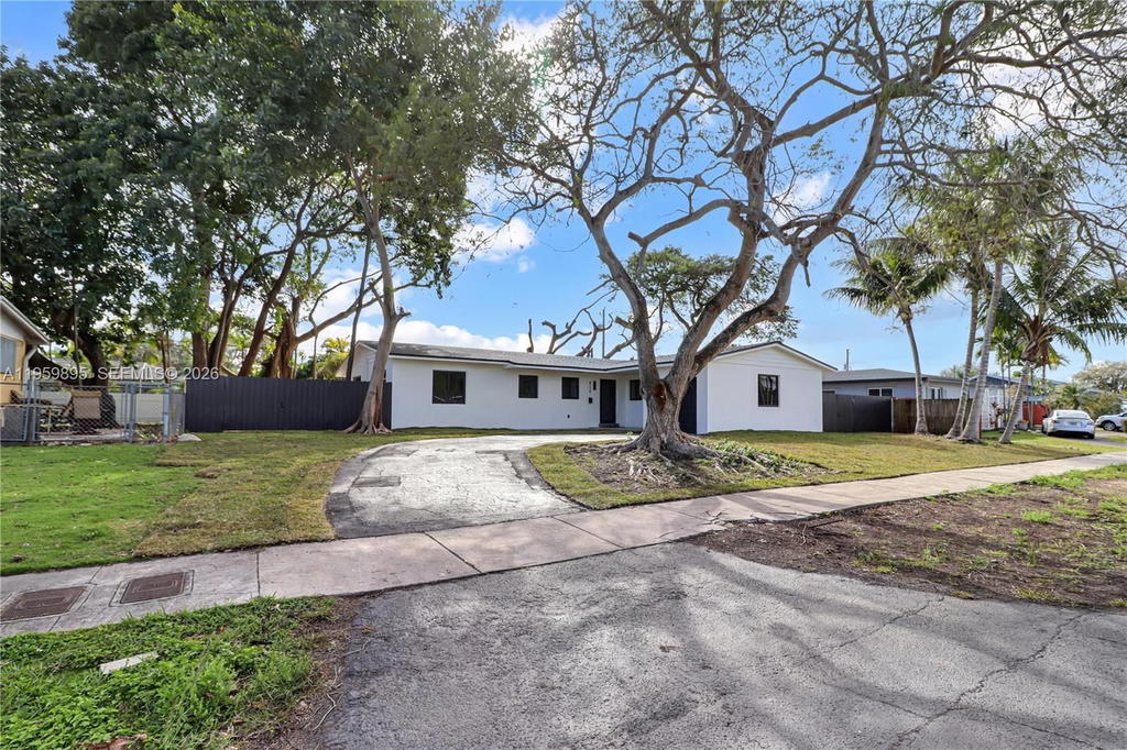 Real estate property located at 9770 159th St, Miami-dade, Palmetto Country Club Est, Miami, FL