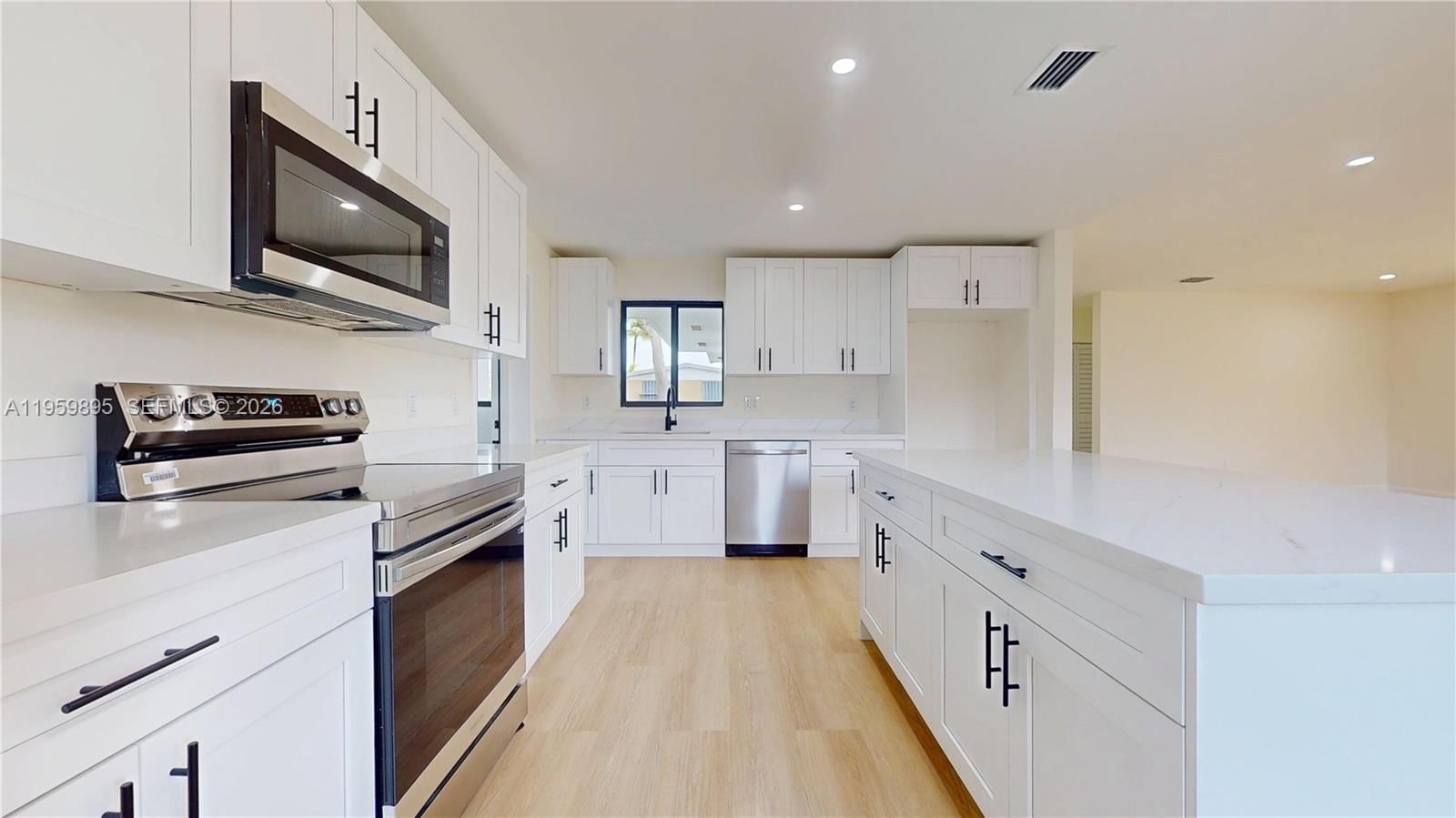 Real estate property located at 9770 159th St, Miami-dade, Palmetto Country Club Est, Miami, FL