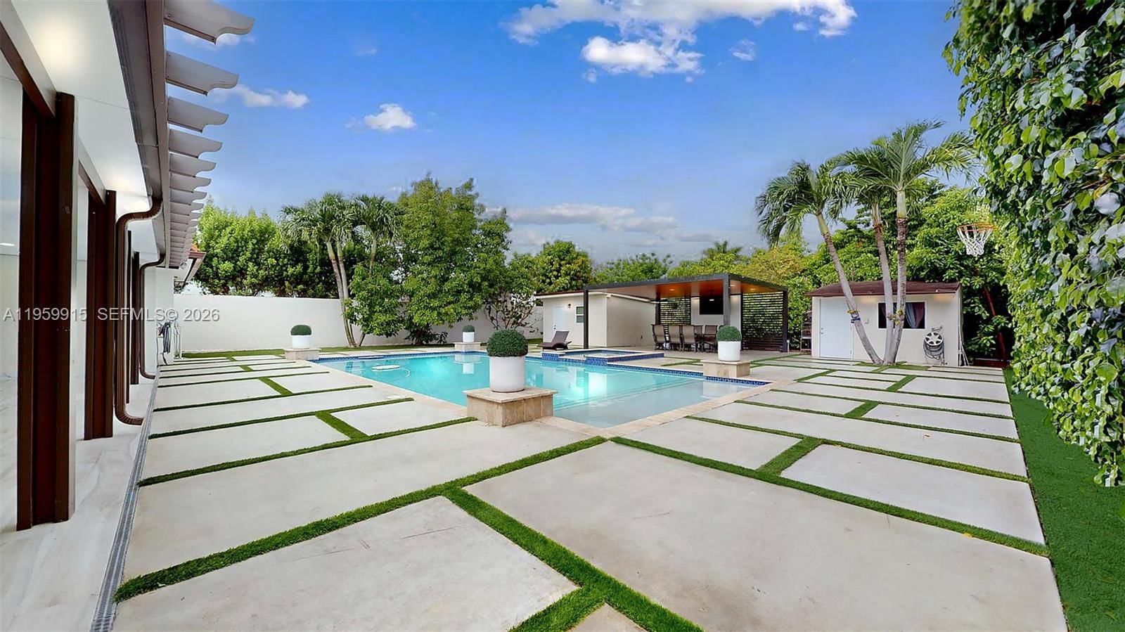 Real estate property located at 2340 139th Ave, Miami-dade, J G Heads Farms Sub, Miami, FL