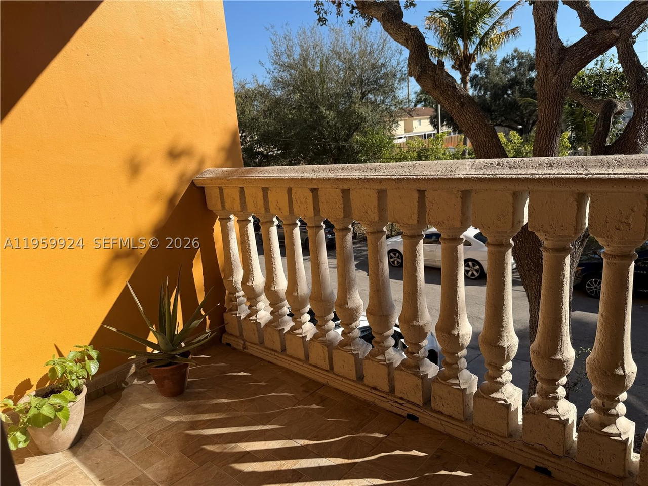 Real estate property located at 575 69th St #205, Miami-dade, Bella Venezia Condo, Hialeah, FL