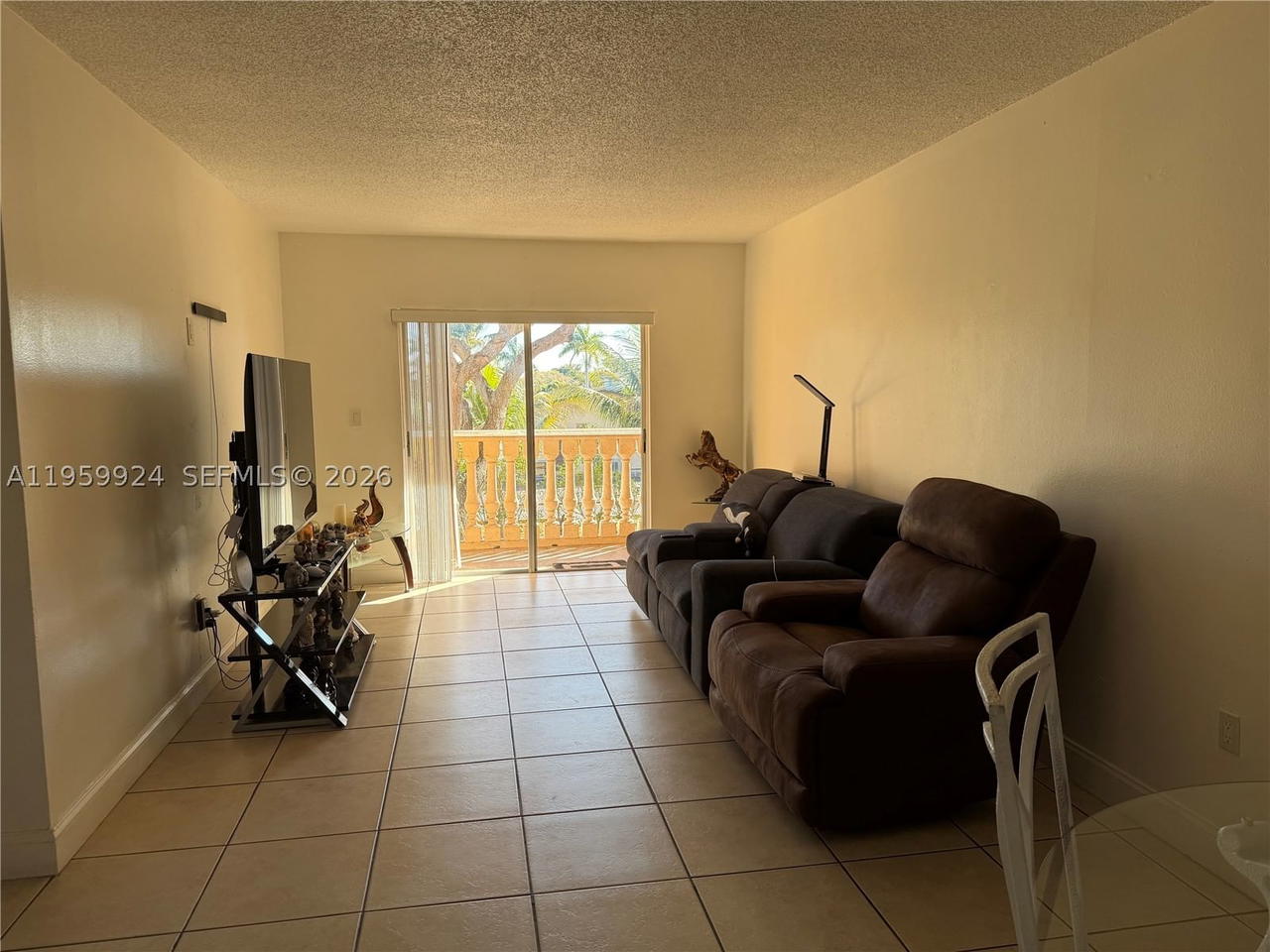 Real estate property located at 575 69th St #205, Miami-dade, Bella Venezia Condo, Hialeah, FL