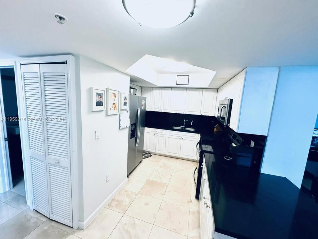 Real estate property located at 1900 Sunset Harbour Dr #1009, Miami-dade, Sunset Harbour North Cond, Miami Beach, FL