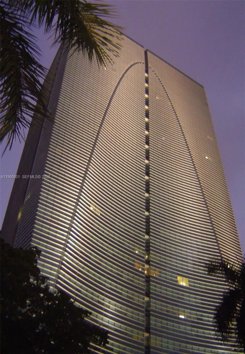 Real estate property located at 1395 Brickell Ave #3210, Miami-dade, Mayfield Condo, Miami, FL