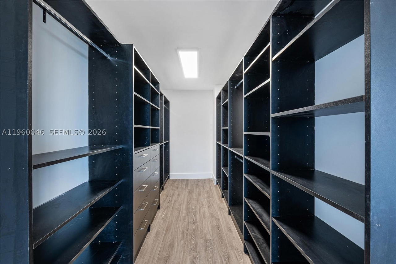 Real estate property located at 4000 Towerside Ter #1509, Miami-dade, The Towers Of Quayside Co, Miami, FL