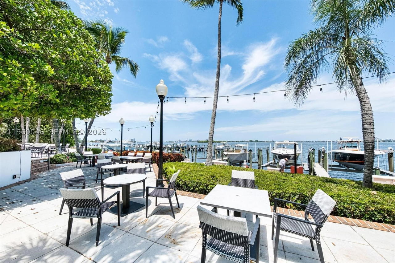 Real estate property located at 4000 Towerside Ter #1509, Miami-dade, The Towers Of Quayside Co, Miami, FL