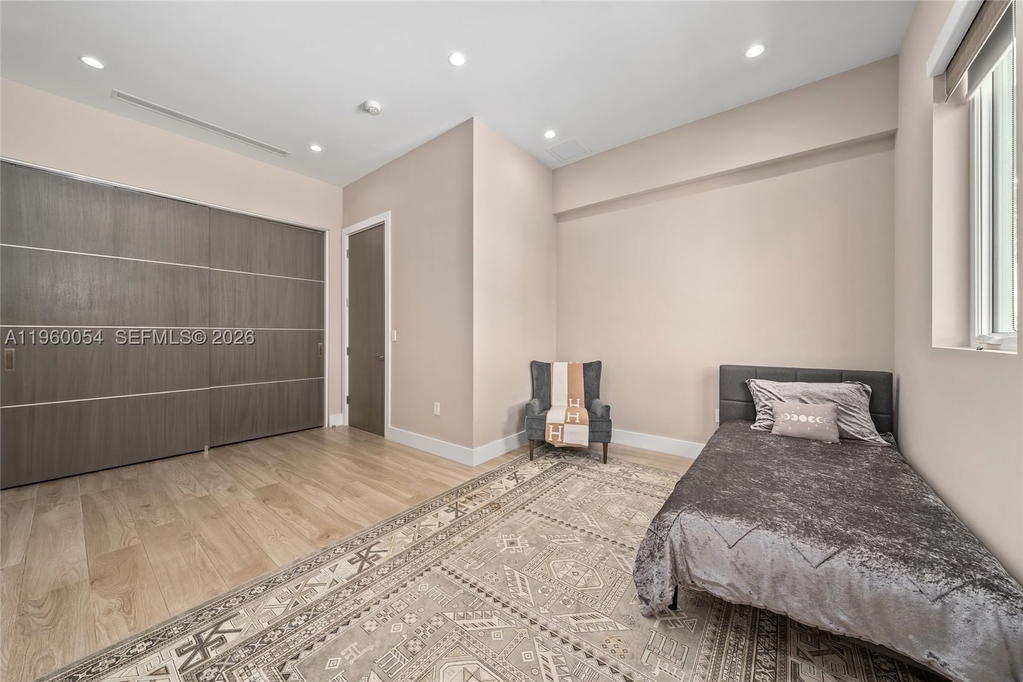 Real estate property located at 12880 Bayshore Dr, Miami-dade, Coronado Harbor, North Miami, FL