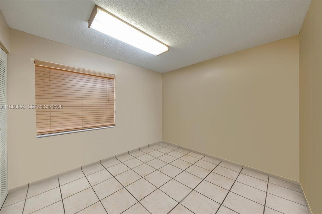 Real estate property located at 20103 57th Pl, Miami-dade, Country Lake Manors Sec 2, Hialeah, FL