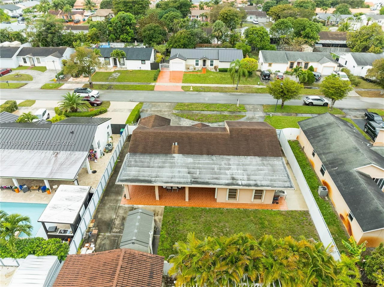 Real estate property located at 20103 57th Pl, Miami-dade, Country Lake Manors Sec 2, Hialeah, FL