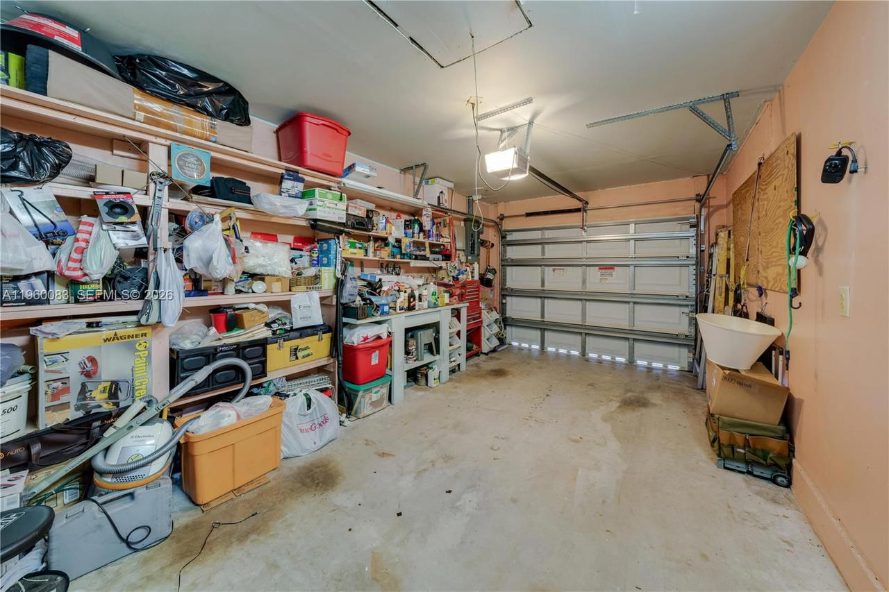 Real estate property located at 20103 57th Pl, Miami-dade, Country Lake Manors Sec 2, Hialeah, FL