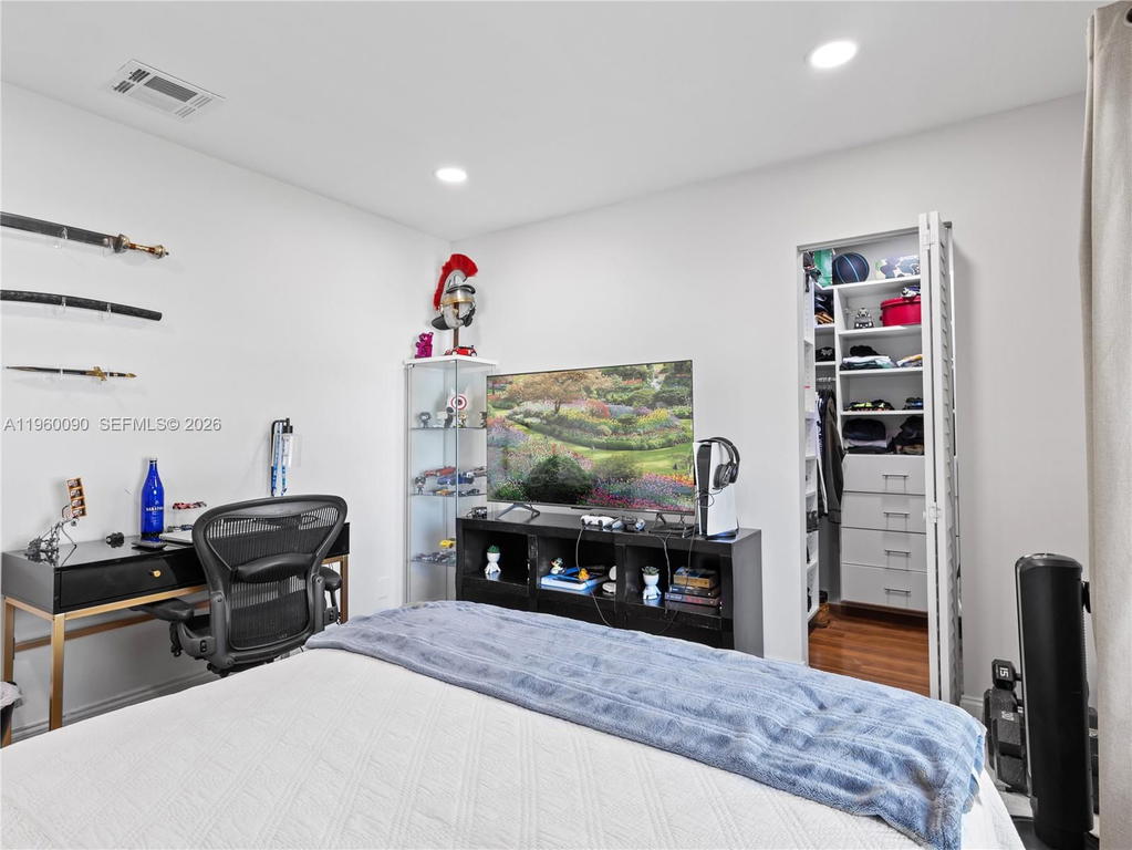 Real estate property located at 20550 7th St, Broward, Chapel Trail Replat, Pembroke Pines, FL