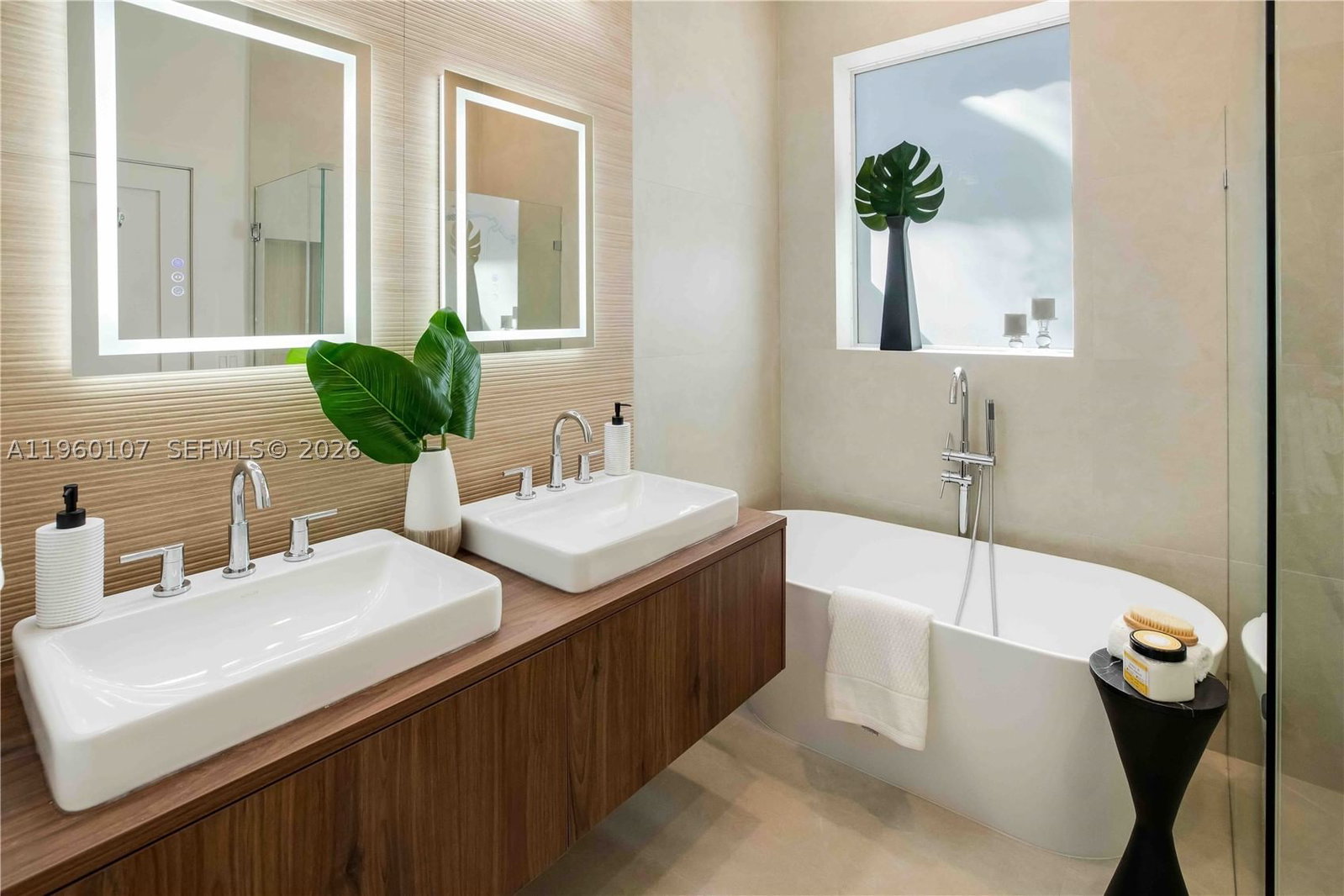 Real estate property located at 16012 Opal Creek Dr, Broward, Emerald Courts Opal Creek, Weston, FL