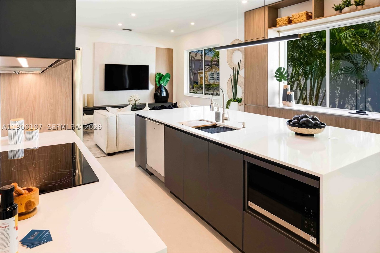 Real estate property located at 16012 Opal Creek Dr, Broward, Emerald Courts Opal Creek, Weston, FL