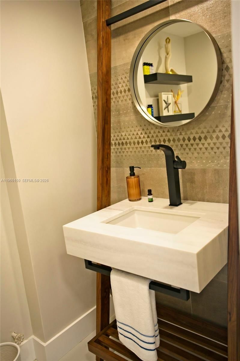 Real estate property located at 3849 169th St #302, Miami-dade, Eden Isles Condo Part 3, North Miami Beach, FL