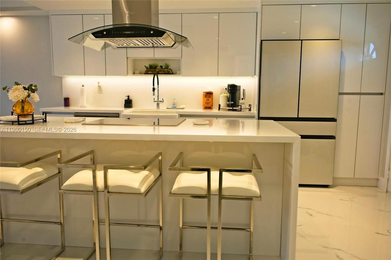 Real estate property located at 3849 169th St #302, Miami-dade, Eden Isles Condo Part 3, North Miami Beach, FL