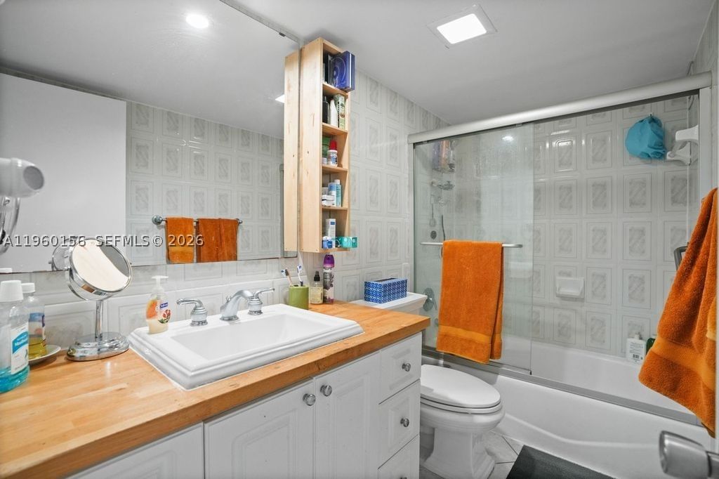 Real estate property located at 5005 Collins Ave #504, Miami-dade, The Carriage Club North C, Miami Beach, FL