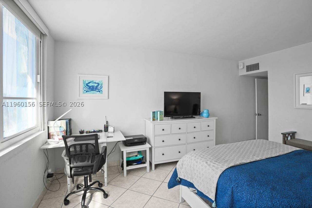 Real estate property located at 5005 Collins Ave #504, Miami-dade, The Carriage Club North C, Miami Beach, FL
