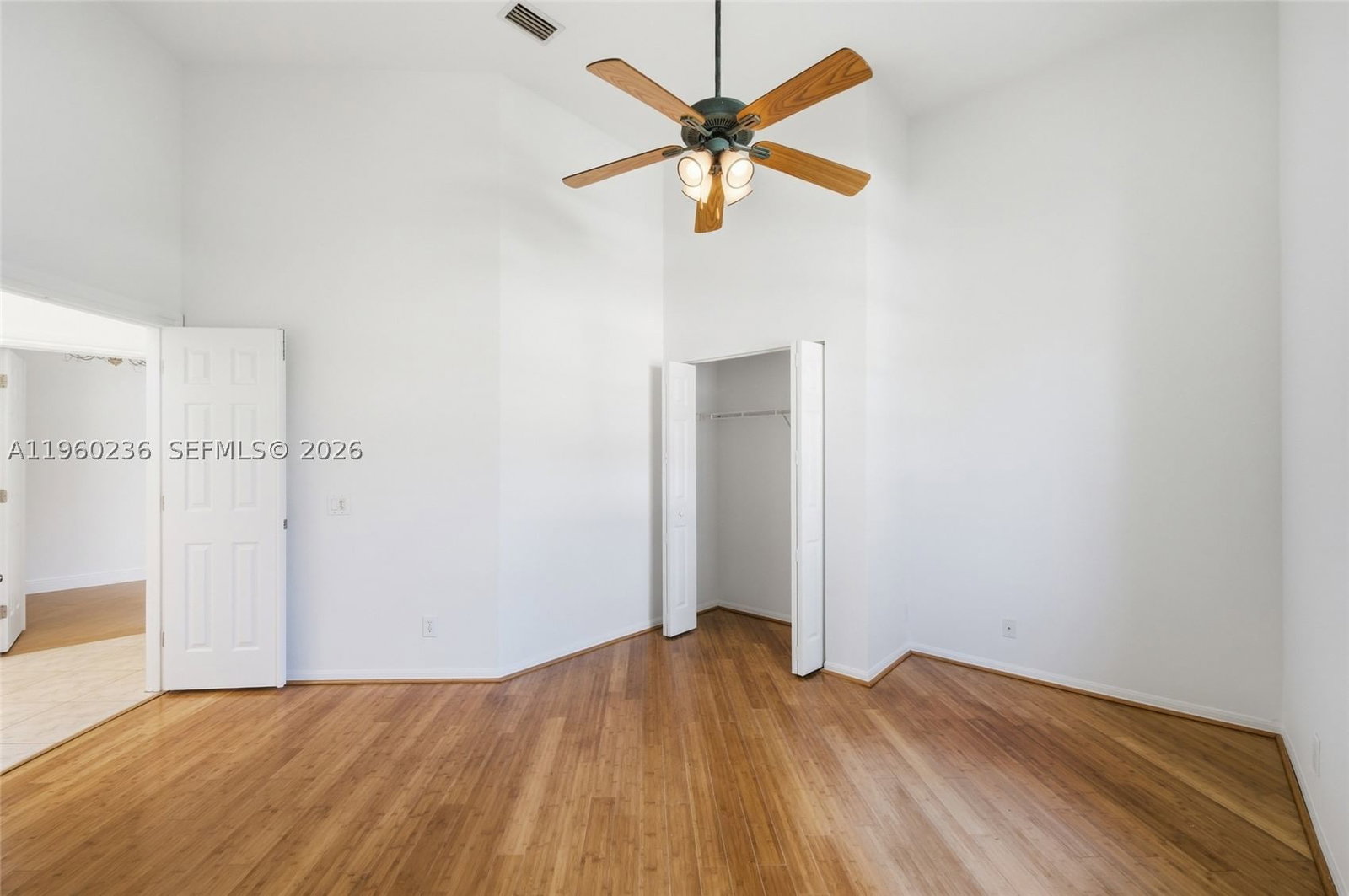 Real estate property located at 833 Crestview Cir, Broward, Sector 3 - Parcels H I J, Weston, FL