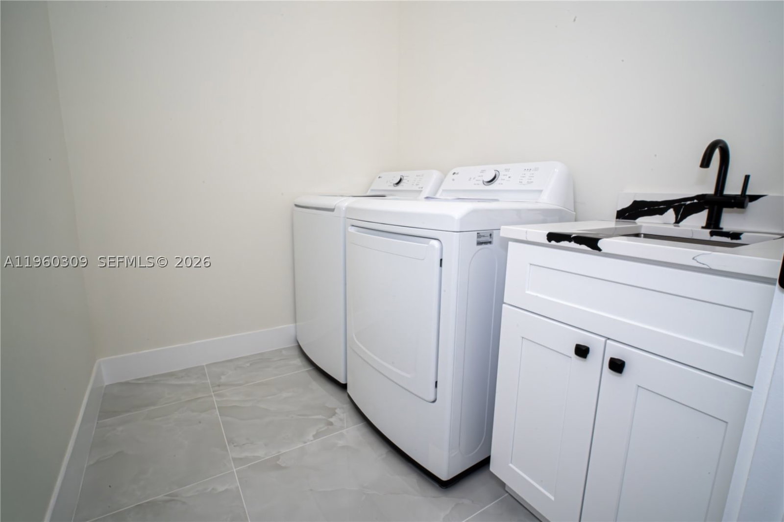 Real estate property located at 2903 E 17th St, Lee, Lehigh Acres, Lehigh Acres, FL