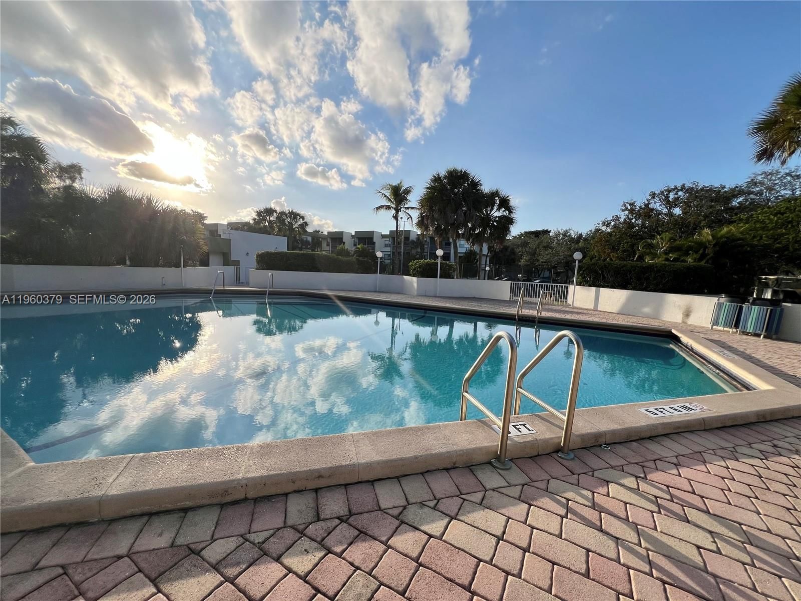 Real estate property located at 4255 University Dr #304, Broward, Springcrest Condo, Sunrise, FL