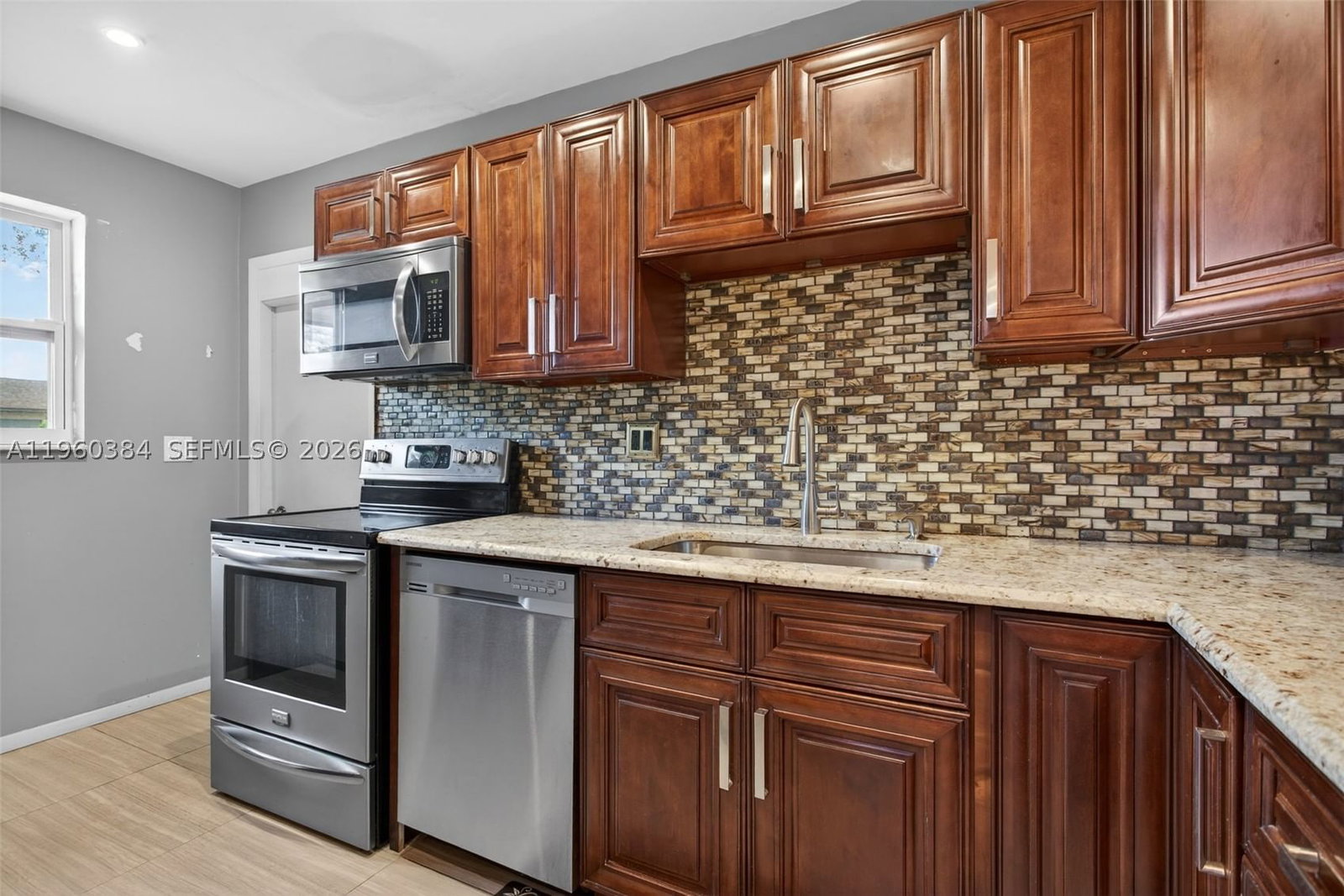 Real estate property located at 7708 Margate Blvd C5-5, Broward, Garden Patio Villas, Margate, FL