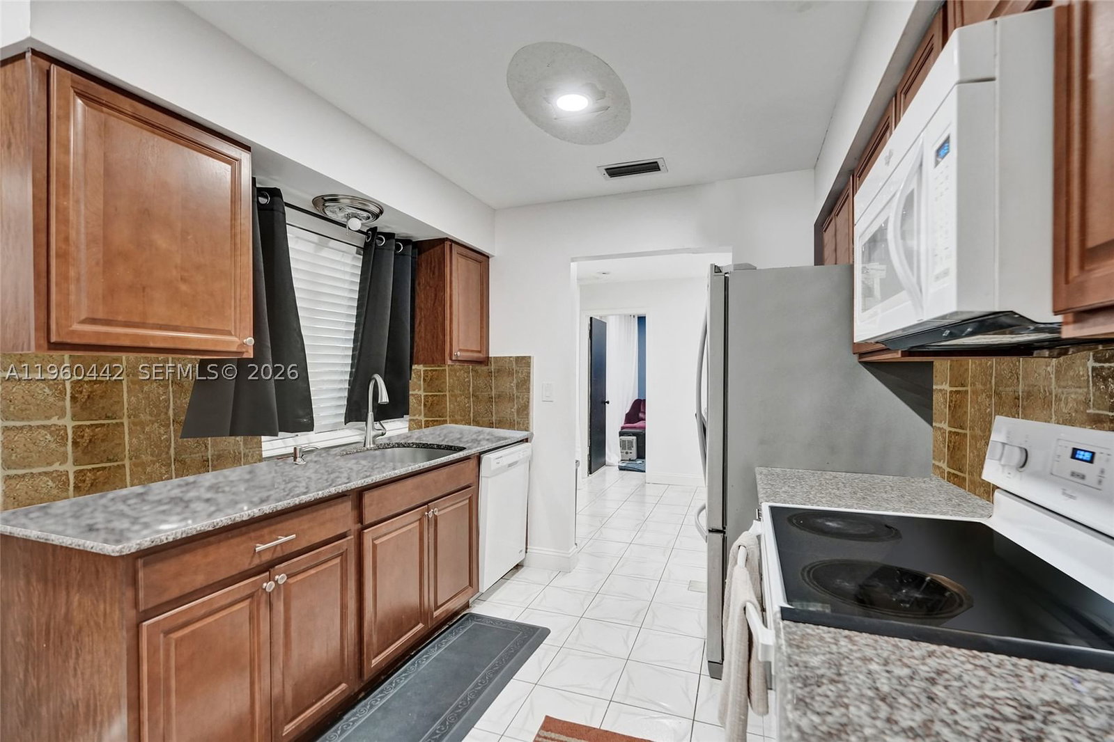 Real estate property located at 9607 81st St, Broward, Westwood Community 5, Tamarac, FL