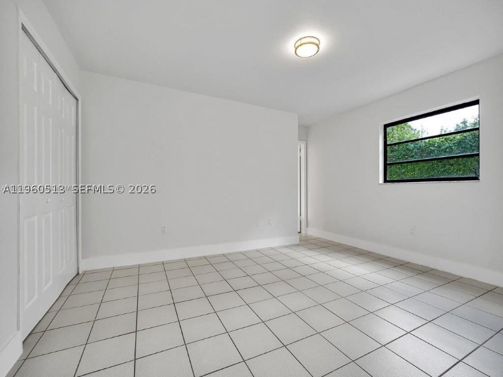 Real estate property located at 6417 135th Ave, Miami-dade, Arborgate Kendall Lk E Co, Miami, FL