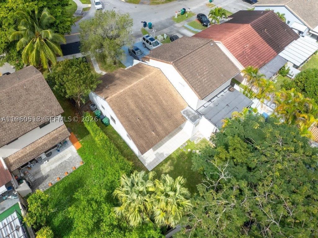 Real estate property located at 6417 135th Ave, Miami-dade, Arborgate Kendall Lk E Co, Miami, FL