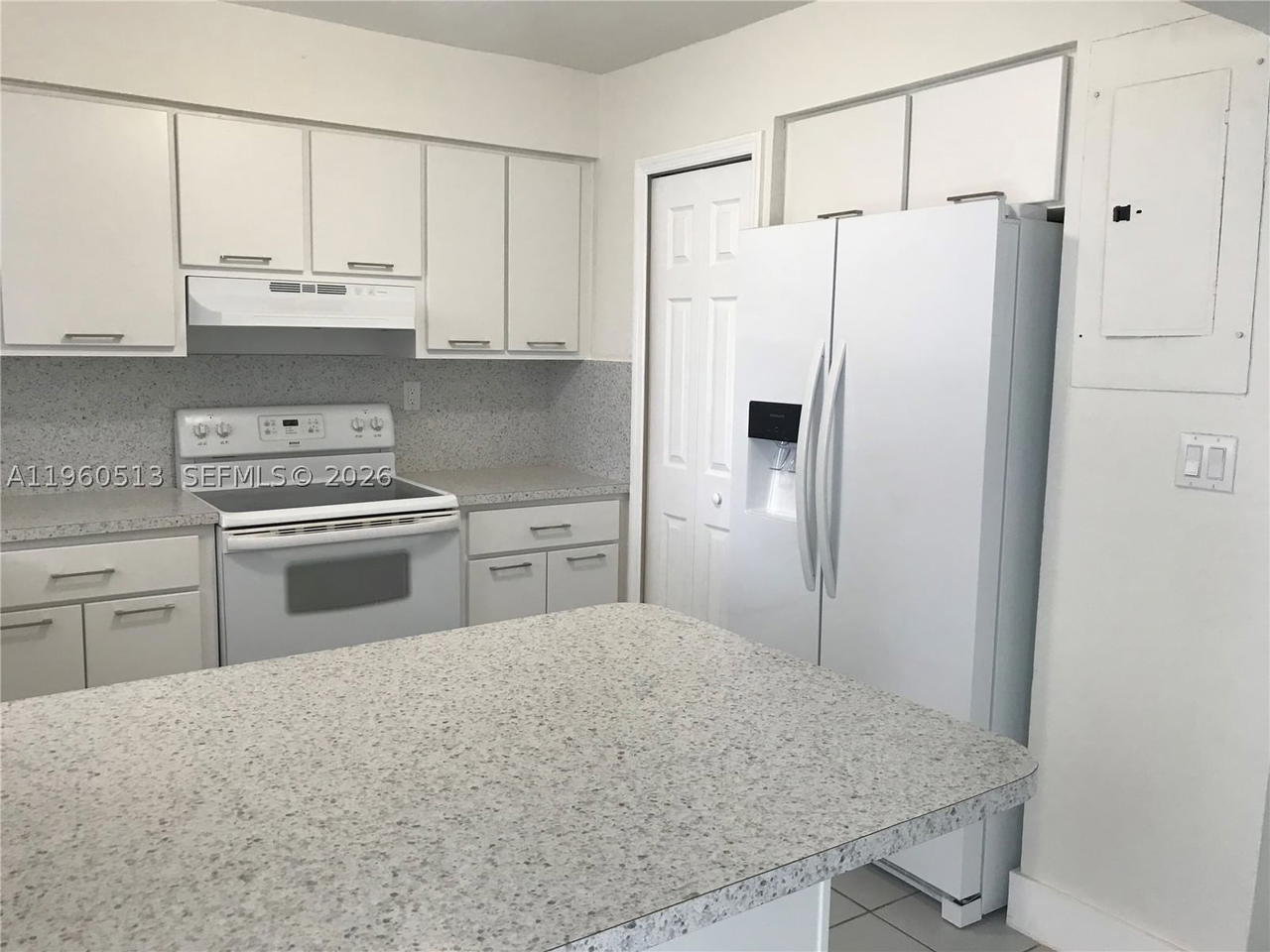Real estate property located at 6417 135th Ave, Miami-dade, Arborgate Kendall Lk E Co, Miami, FL
