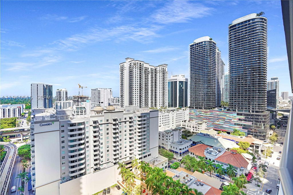 Real estate property located at 1000 Brickell Plz #1902, Miami-dade, Brickell Flatiron Condo, Miami, FL
