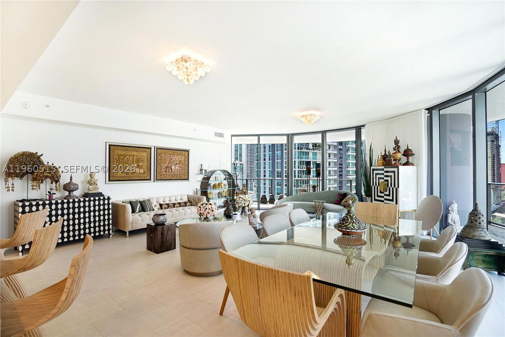 Real estate property located at 1000 Brickell Plz #1902, Miami-dade, Brickell Flatiron Condo, Miami, FL