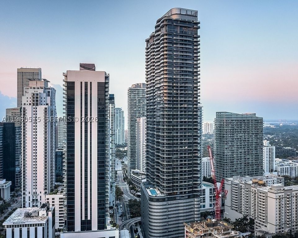 Real estate property located at 1000 Brickell Plz #1902, Miami-dade, Brickell Flatiron Condo, Miami, FL