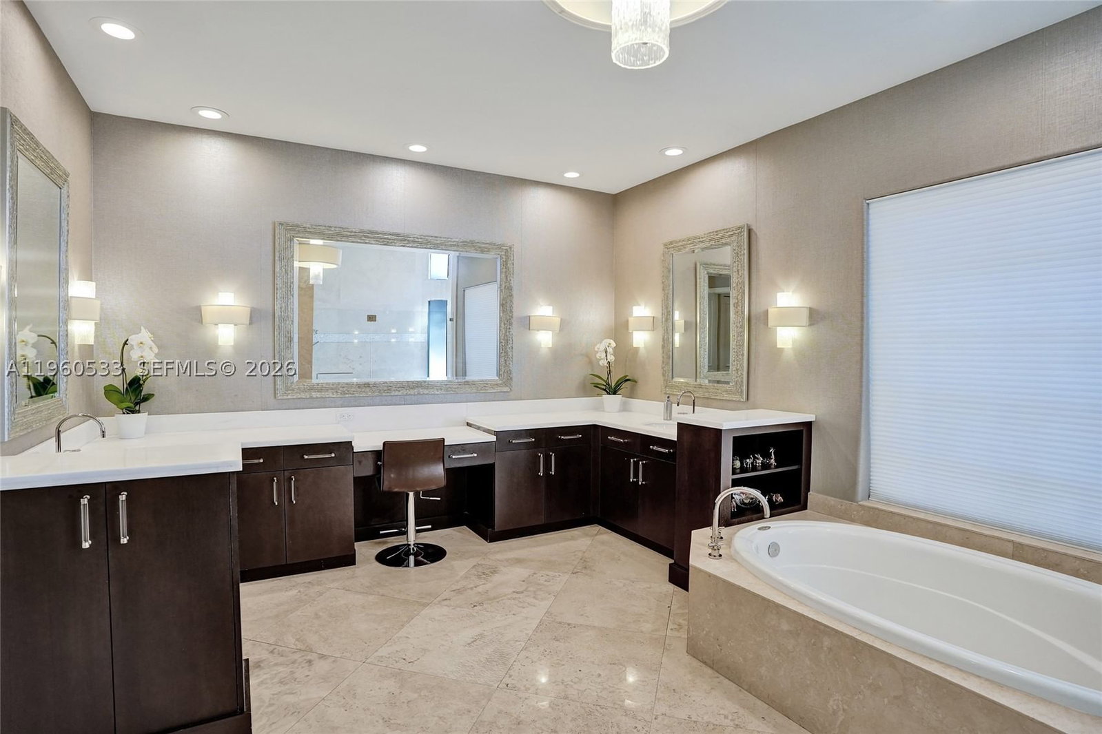Real estate property located at 2539 Royal Palm Way, Broward, Weston Hills Country Club, Weston, FL