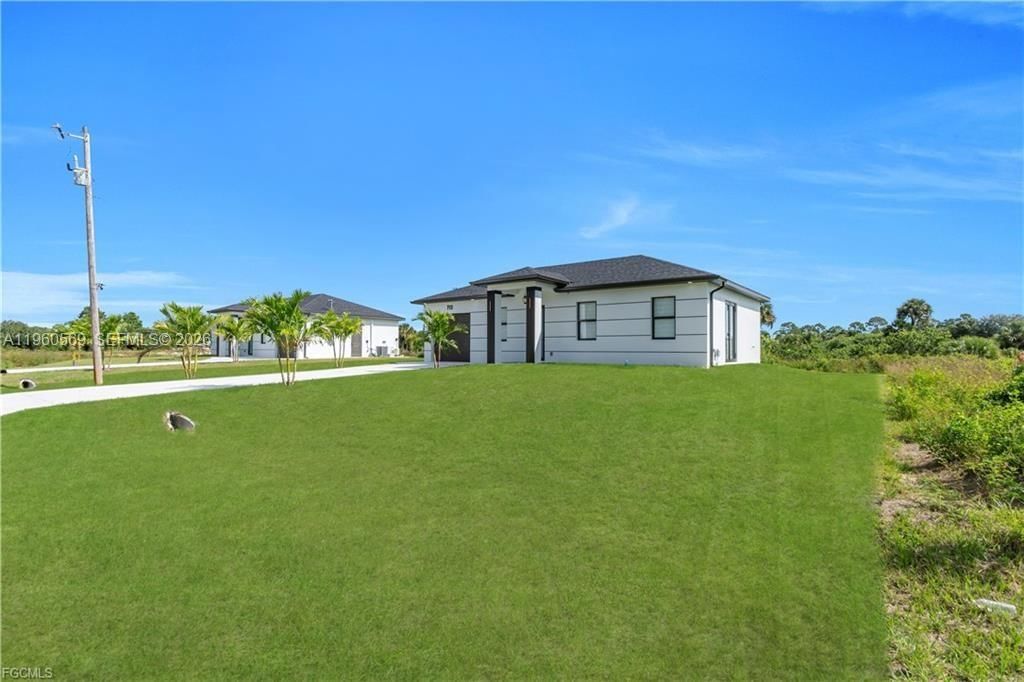 Real estate property located at 713 Roma Ave, Lee, Lehigh Acres, Lehigh Acres, FL