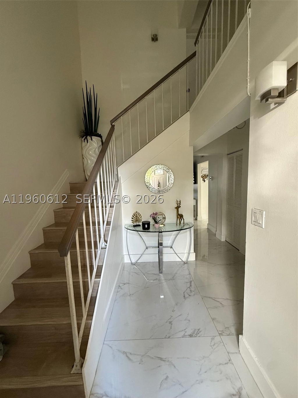 Real estate property located at 14273 Kendale Lakes Cir, Miami-dade, Catalonia Lake Villas, Miami, FL