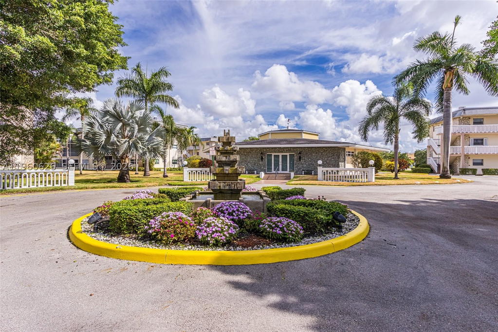 Real estate property located at 4341 16th St #101, Broward, Eton Hall Condo, Lauderhill, FL