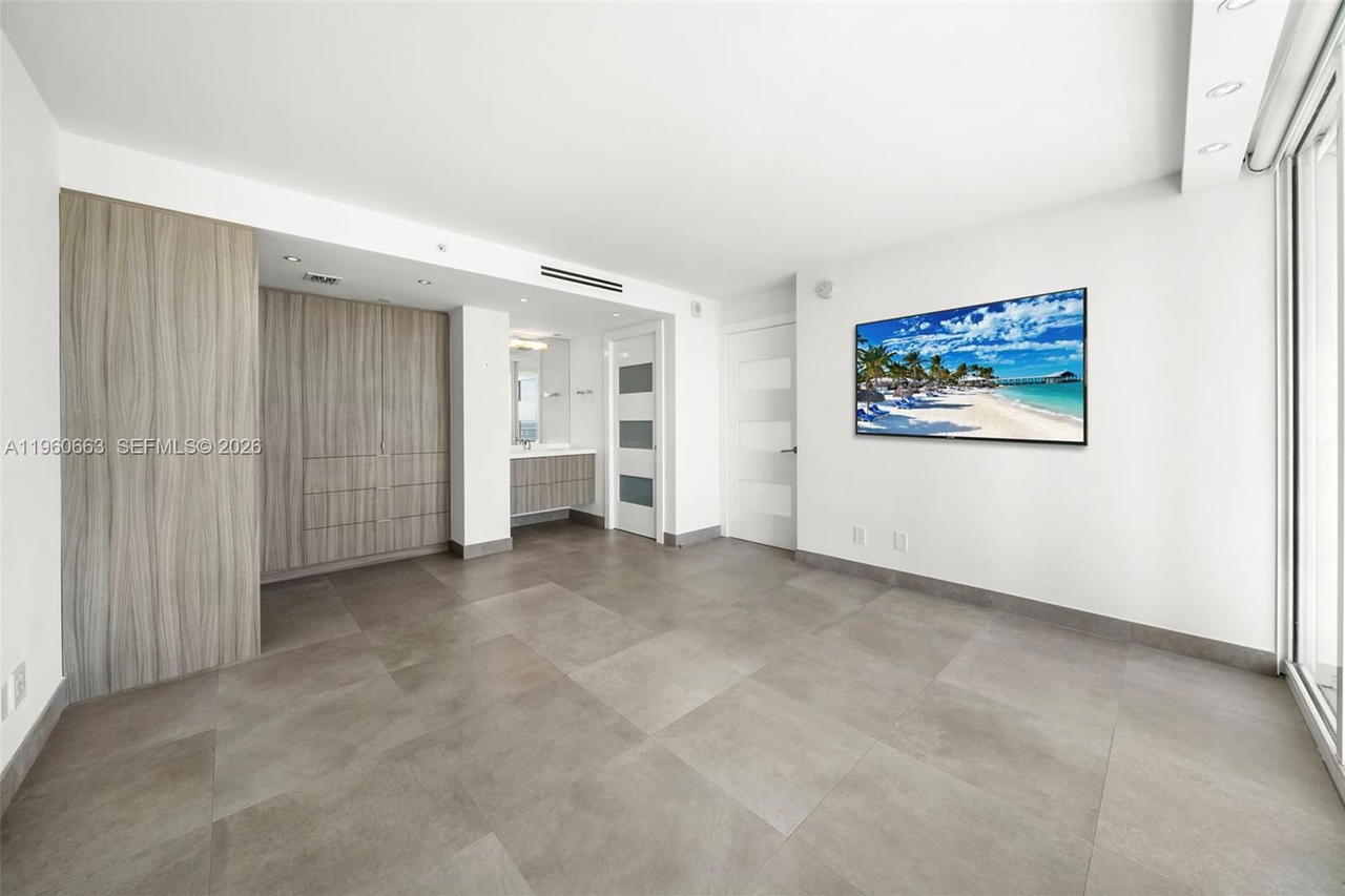 Real estate property located at 400 Pointe Dr #2006, Miami-dade, South Pointe Towers Condo, Miami Beach, FL