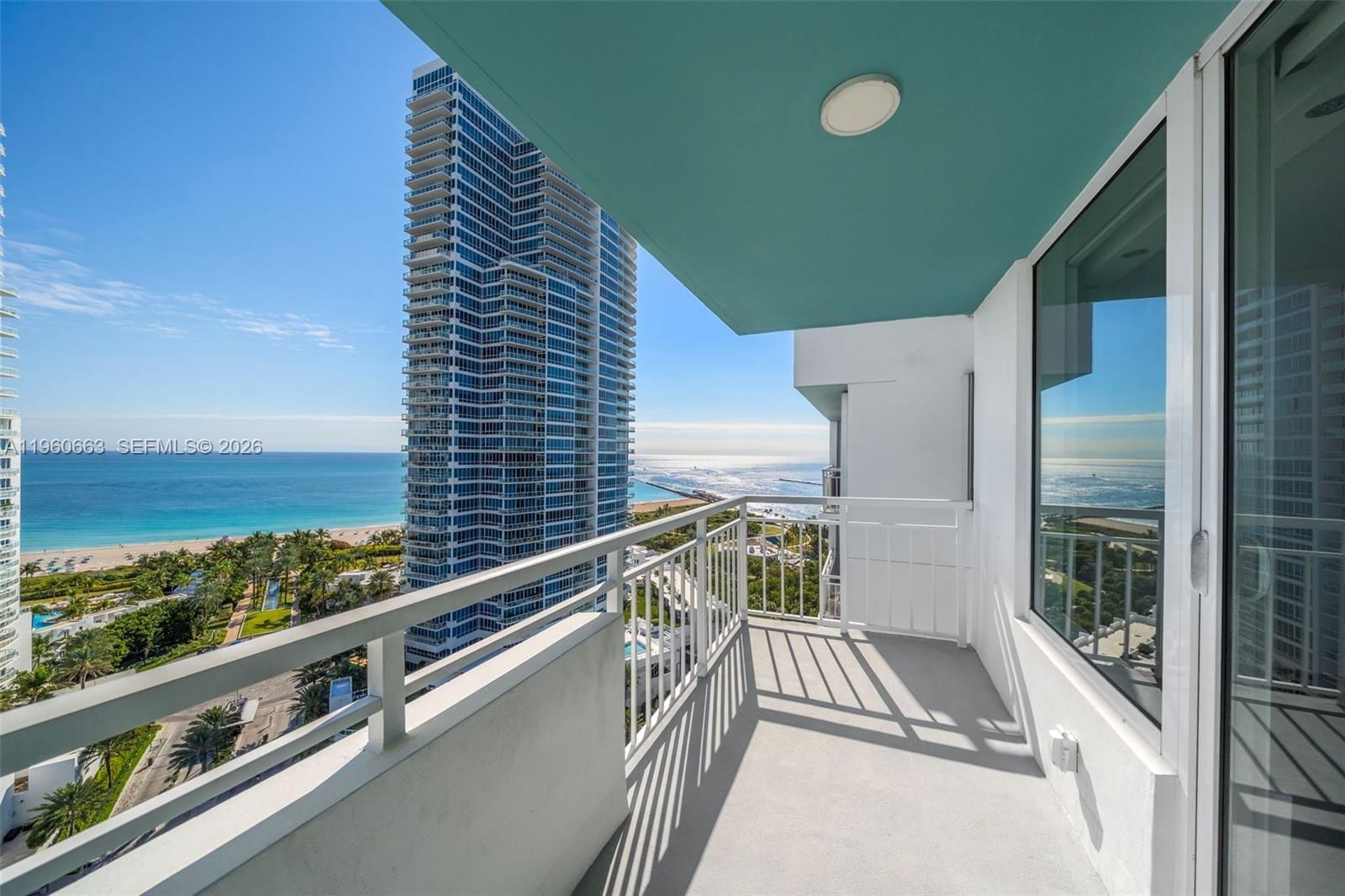 Real estate property located at 400 Pointe Dr #2006, Miami-dade, South Pointe Towers Condo, Miami Beach, FL