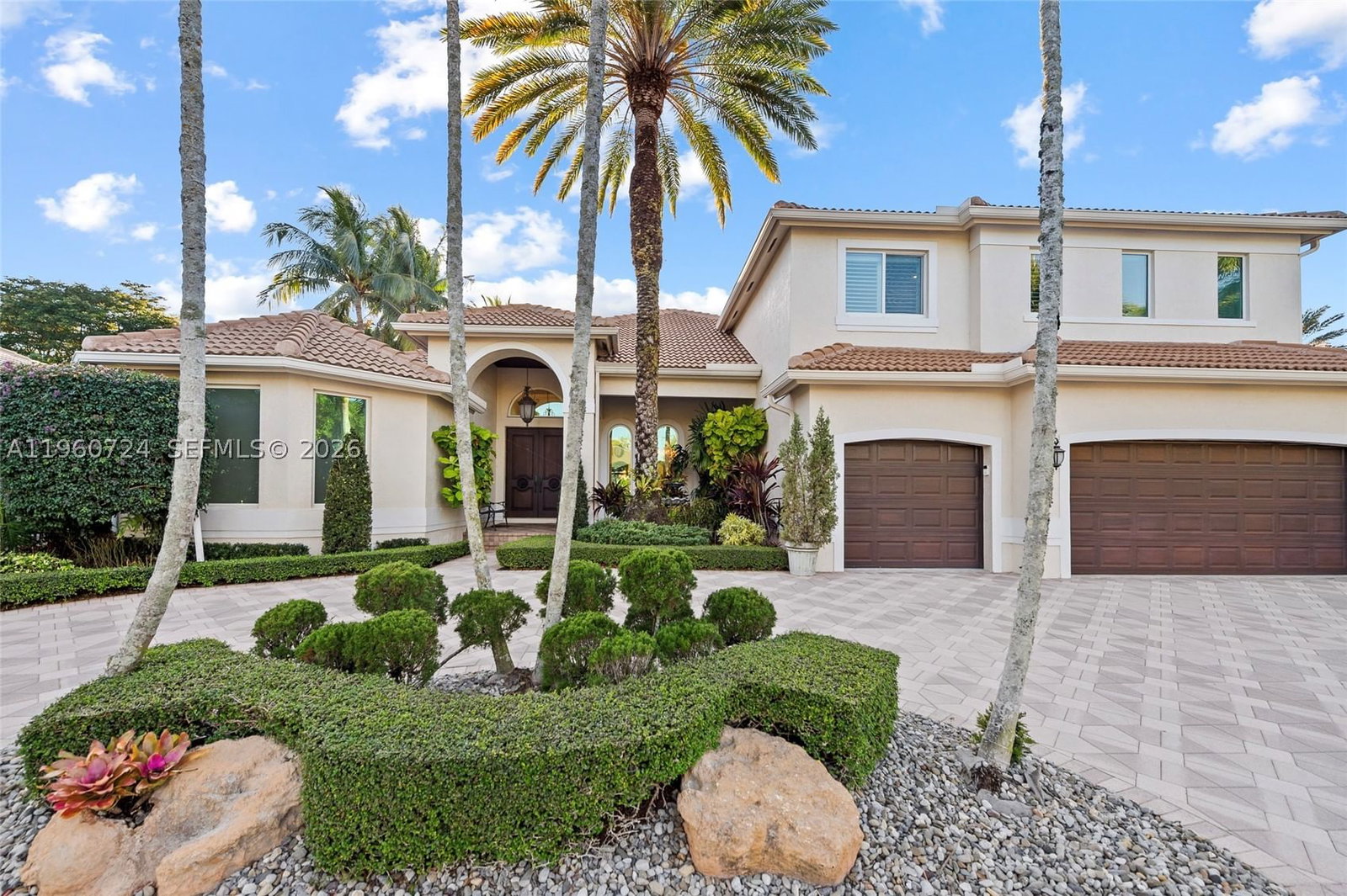 Real estate property located at 2567 Montclaire Cir, Broward, Montclaire, Weston, FL