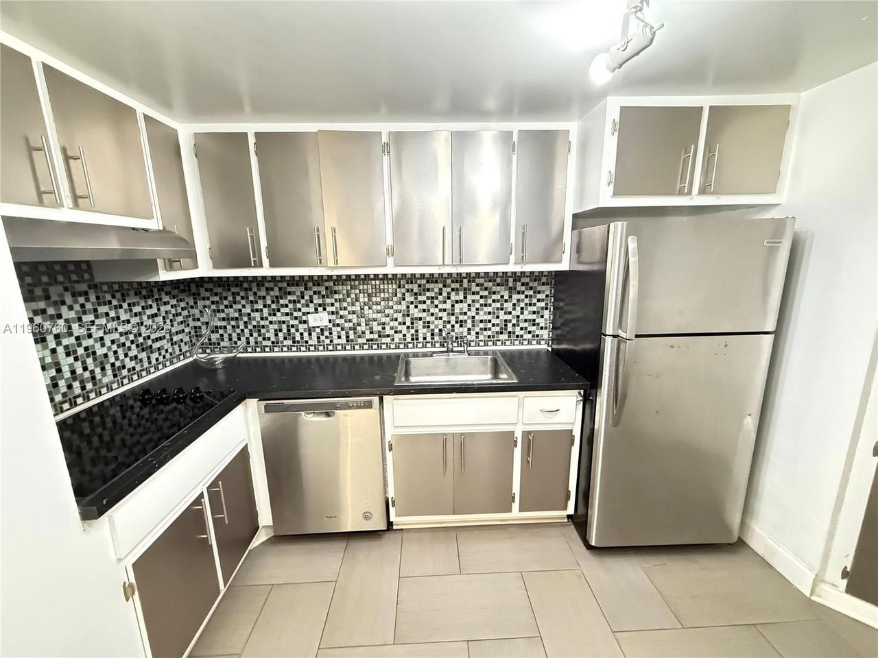 Real estate property located at 801 Brickell Bay Dr #761, Miami-dade, The Four Ambassadors Cond, Miami, FL